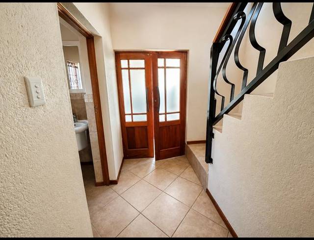 3 BEDROOM HOUSE FOR SALE IN OLYMPUS AH